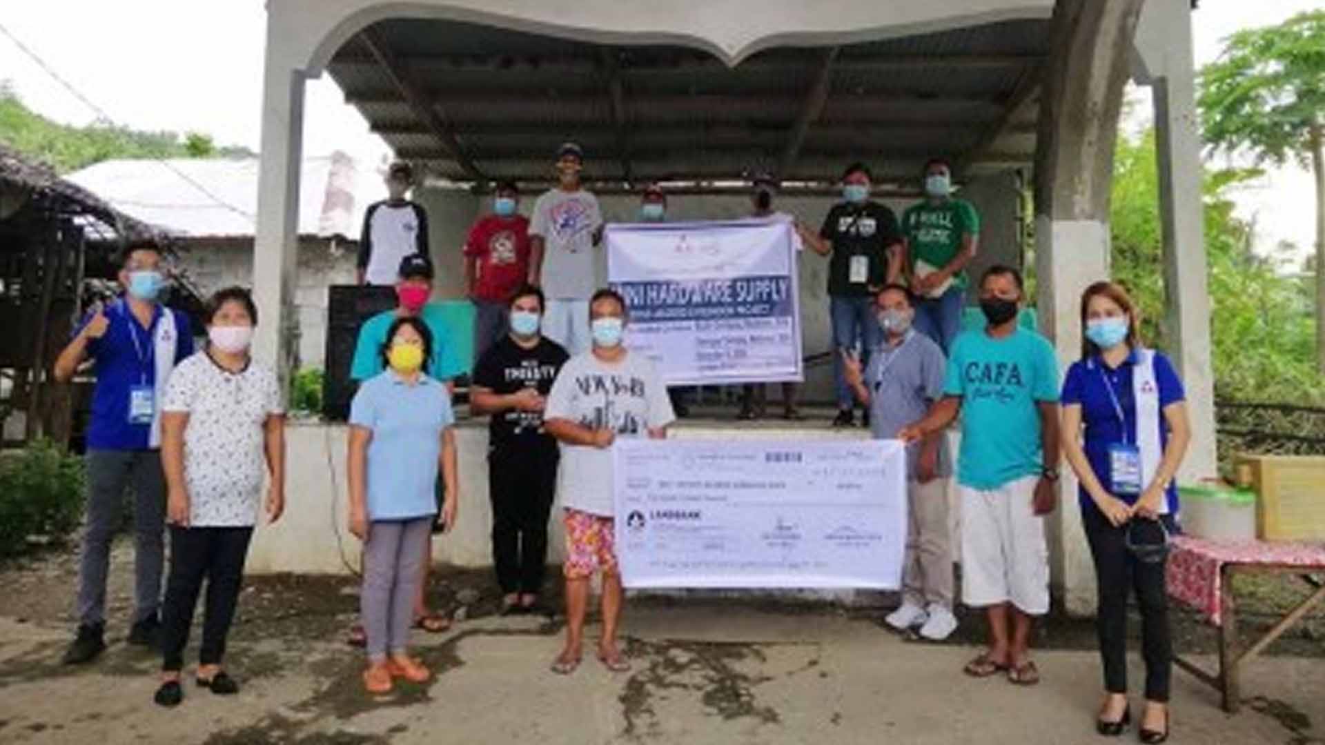 Surigao Norte Fisherfolk Get P400-K Aid From DOLE | PAGEONE