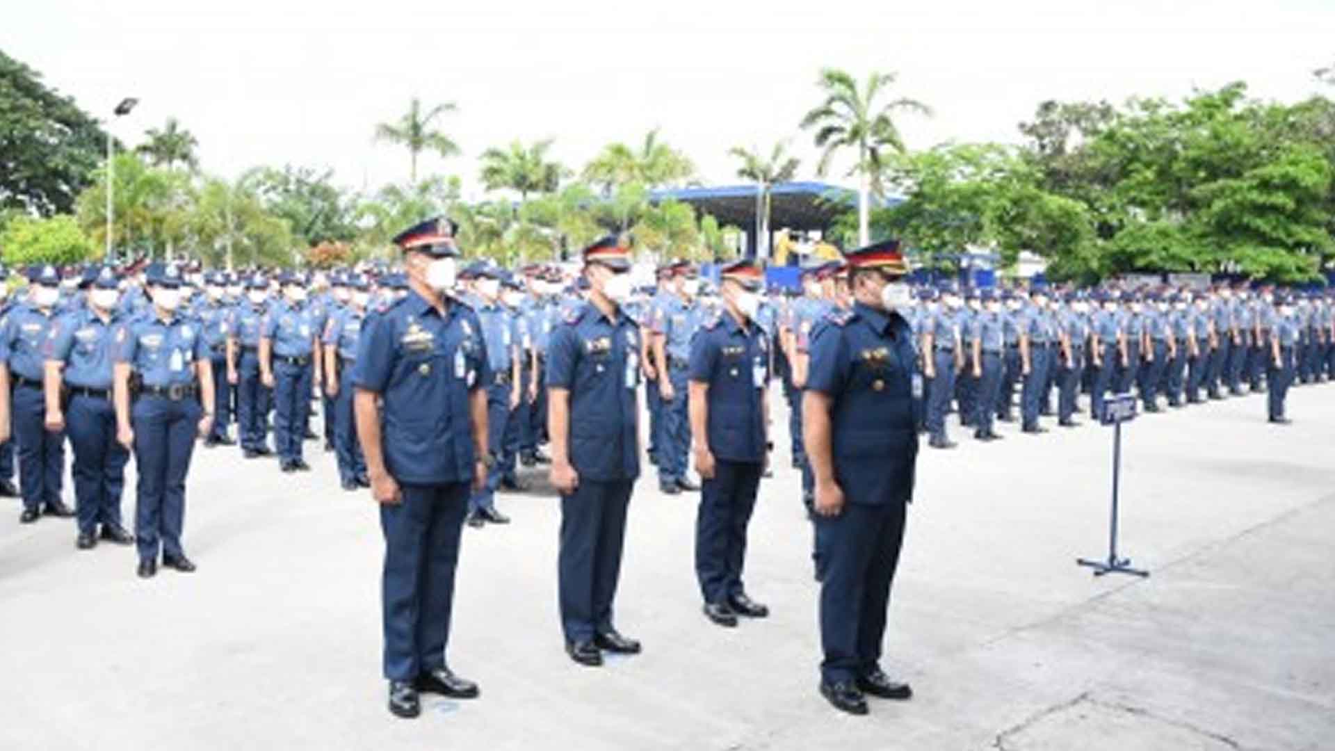 PNP Chief Warns Cops: No Gifts, Solicitations For Christmas | PAGEONE