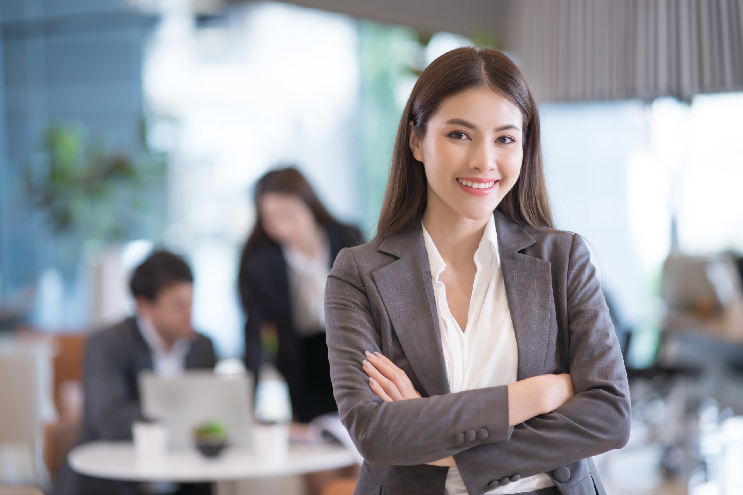 portrait-of-successful-young-asian-businesswoman-2022-01-18-23-33-46-utc