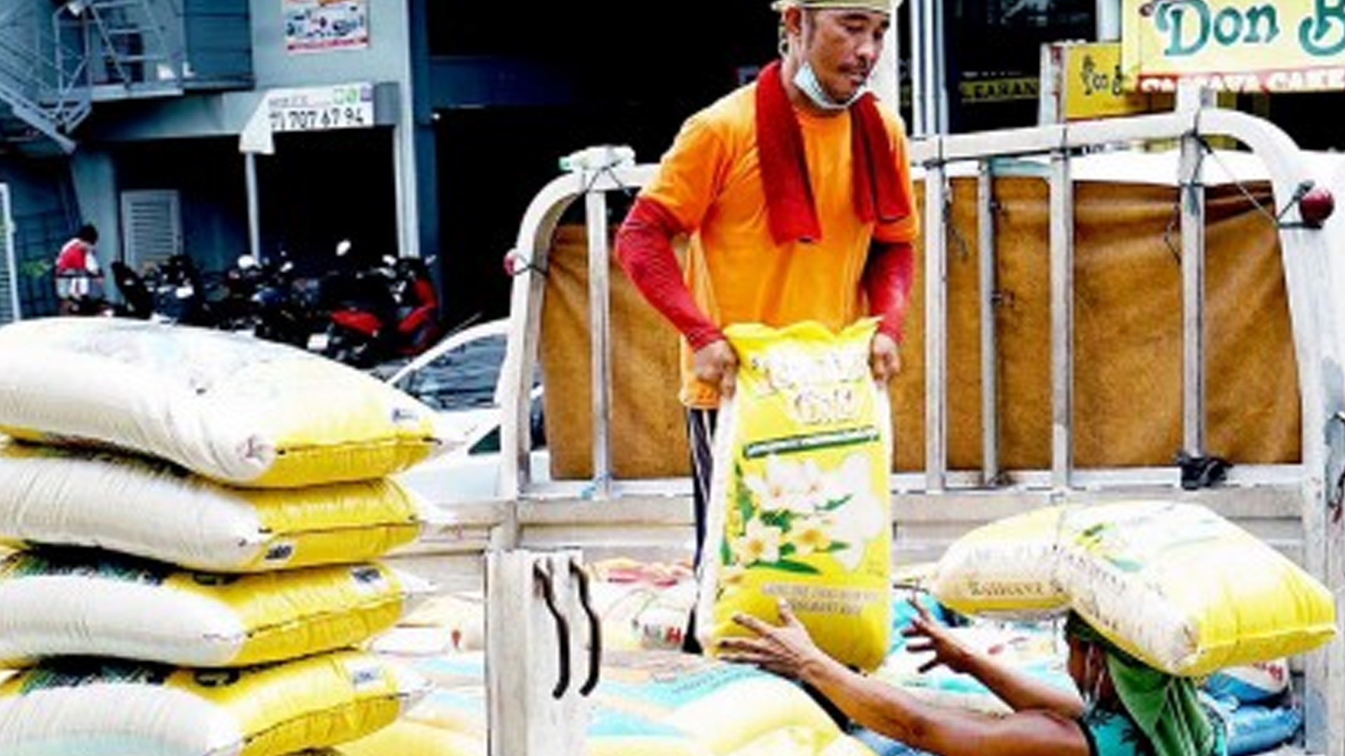 NFA Probes Distribution Of ‘Inedible’ Rice To Nueva Ecija Teachers ...