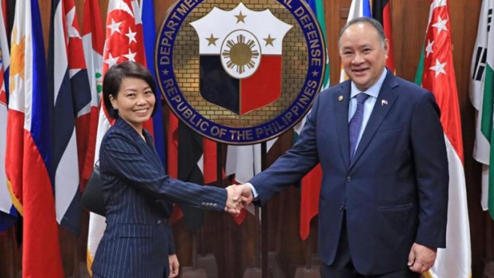 PH, Singapore Beef Up Cooperation Vs. Terrorism - PAGEONE